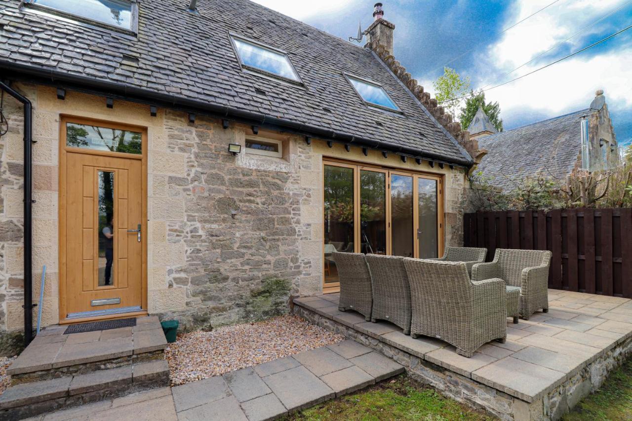 Fantastic Cottage In Loch Lomond National Park Alexandria Exterior photo